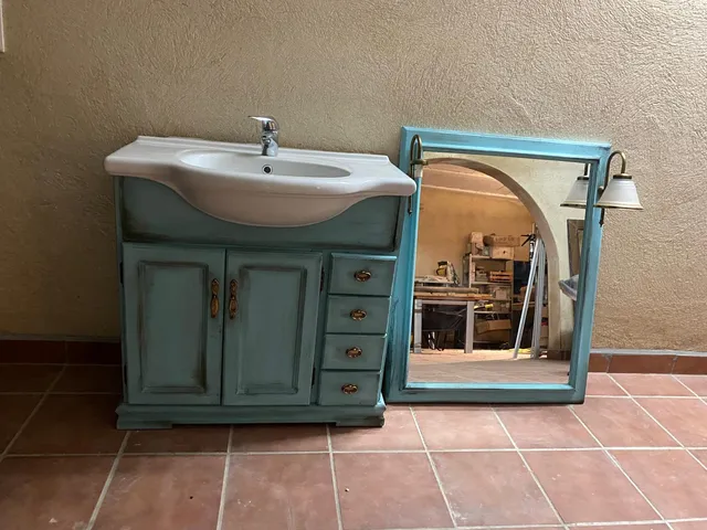 Restauración mueble de baño