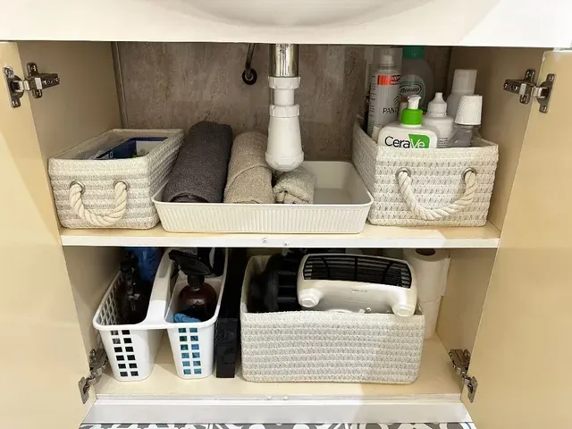 Organización del mueble del baño