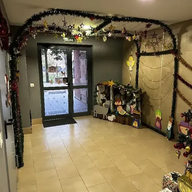 Navidad en casa con decoración casera aprendida en los talleres de Leroy Merlin