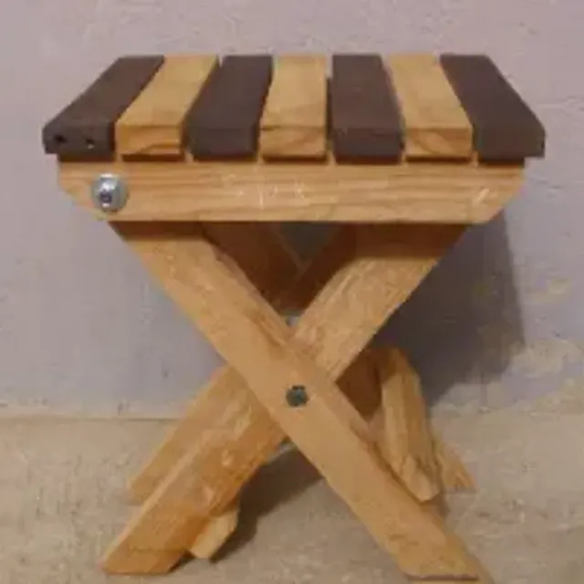 Crear una banqueta plegable con pallet reciclados