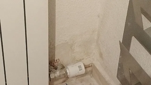 Asi me dejaron la habitación..los instaladores de Leroy