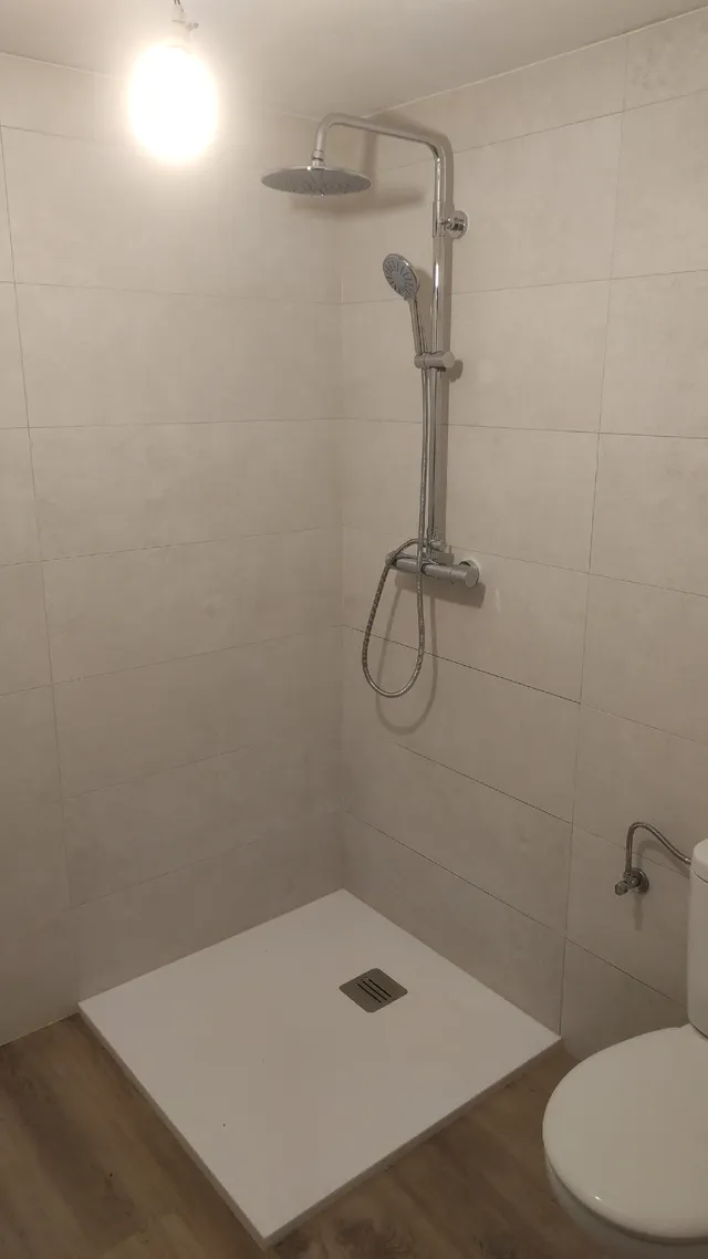 Nuevas duchas en los nuevos baños