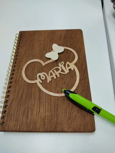 Tapa de madera para cuaderno