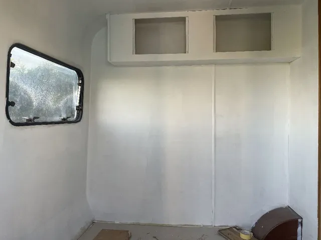 Reforma de caravana con pintura