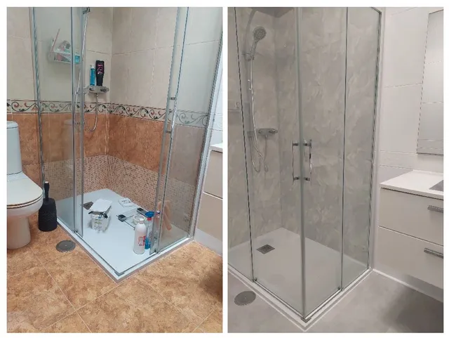 Cambio low cost para el baño pintando los azulejos