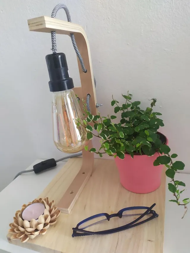 DIY de una lámpara de mesa