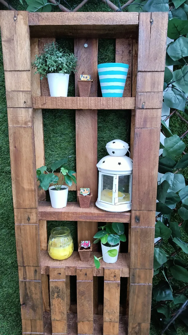 DIY de estantería para el jardín