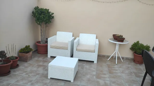 Renovación sillas patio.