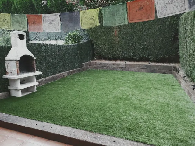 Cambio de jardín por césped artificial en 50 metros cuadrados