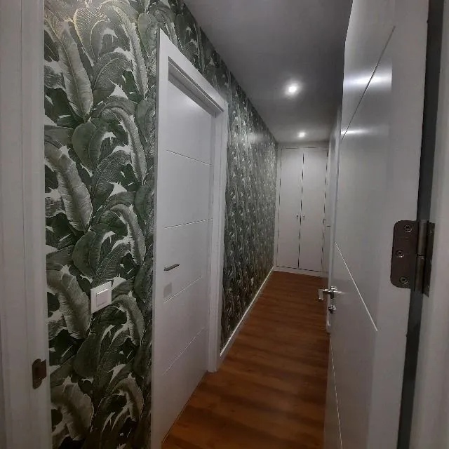 Empapelado de vestidor