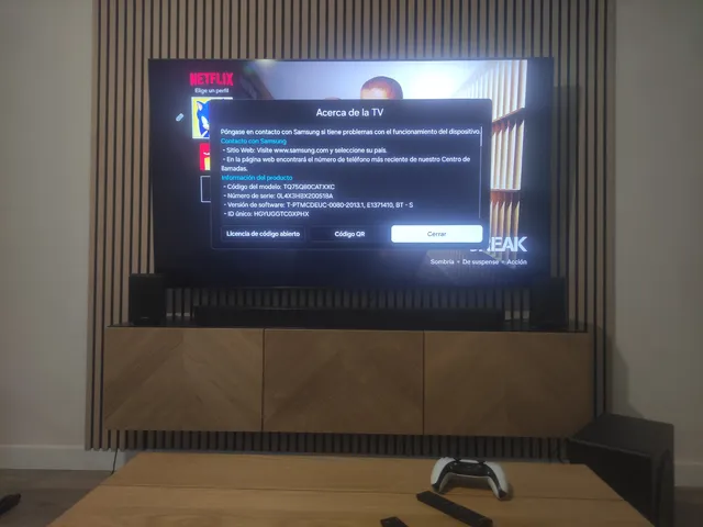 Yo lo tengo puesto en el salón en la zona de la TV, y los