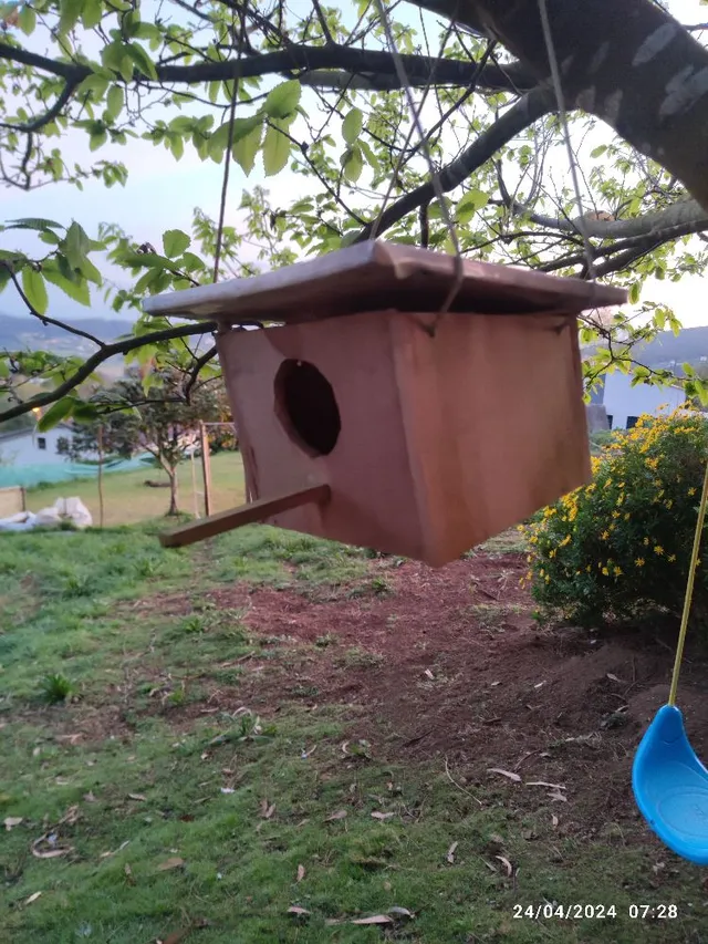 DIY: casa para pájaros con material reutilizado