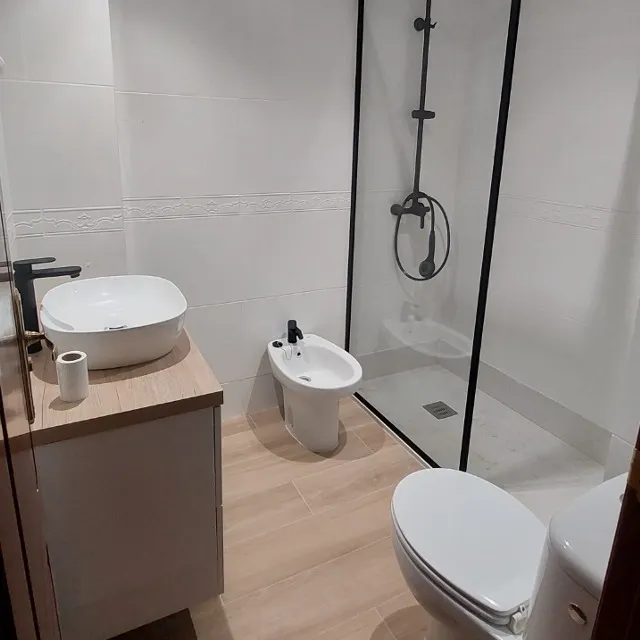 Baño reformado bajo coste