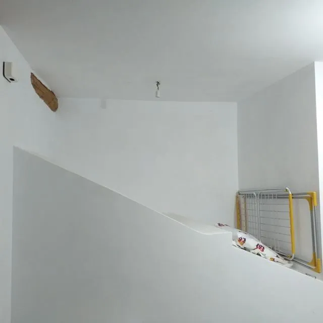 Hueco de escalera para usar de trastero