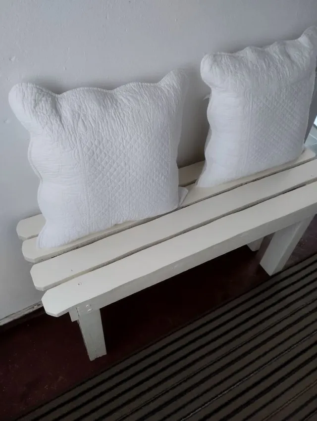 DIY de banco de madera blanco con madera de pallet - 3