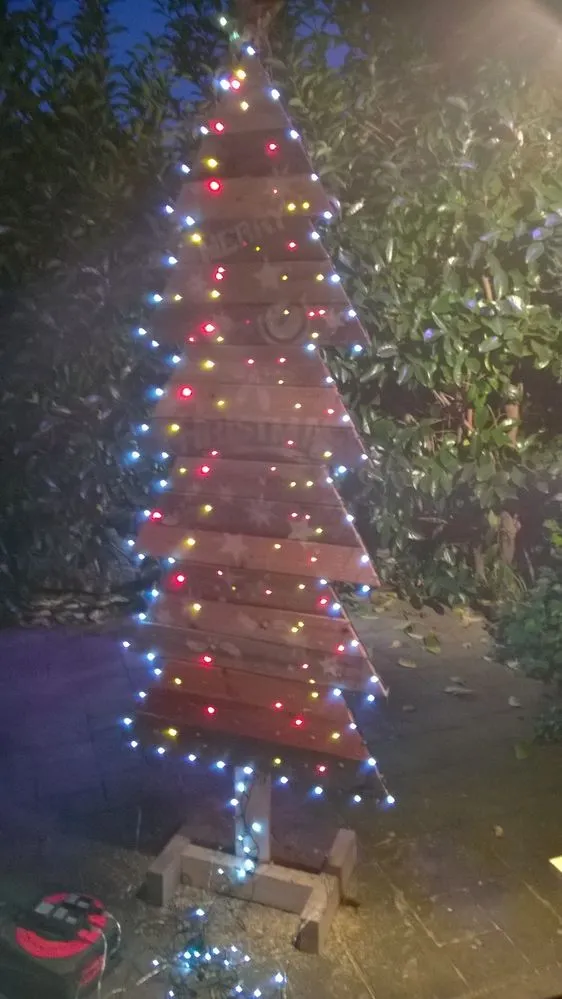 Árbol de Navidad con madera de palets
