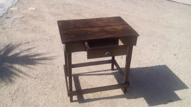Mesa restaurada