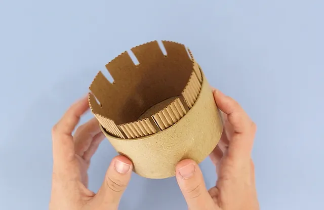 DIY - Tutorial: Cómo hacer un zoótropo con una caja de cartón