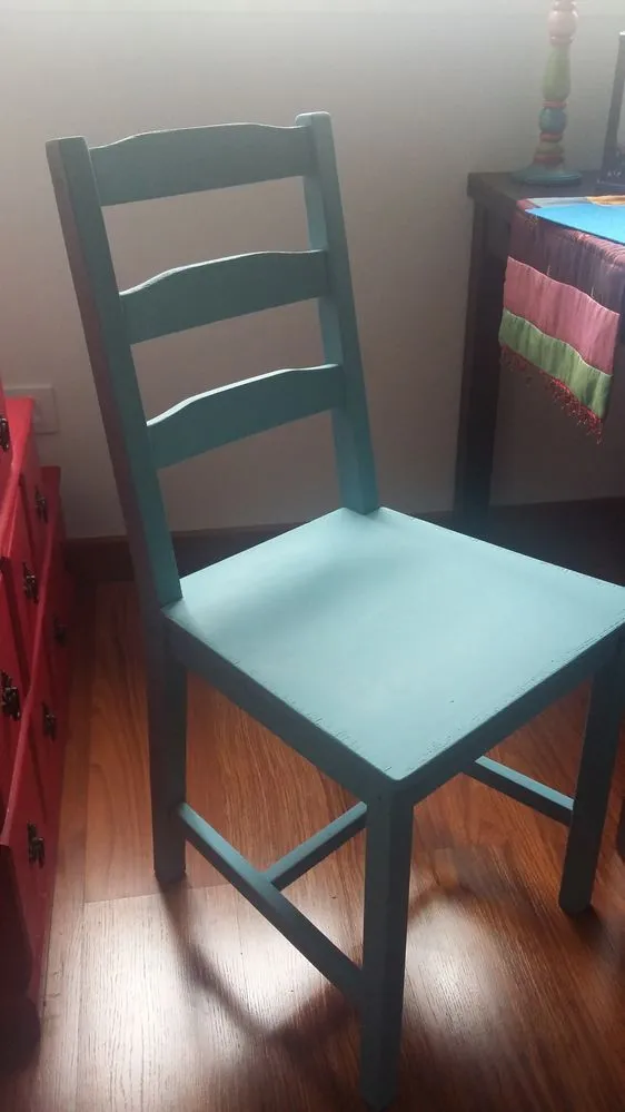Restaurar una silla con pintura a la tiza