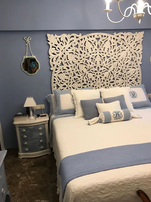 Cómo cambiar un dormitorio clásico con pintura a la tiza
