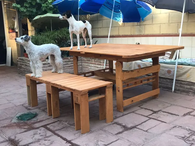 Mesa plegable para el patio con madera de palet