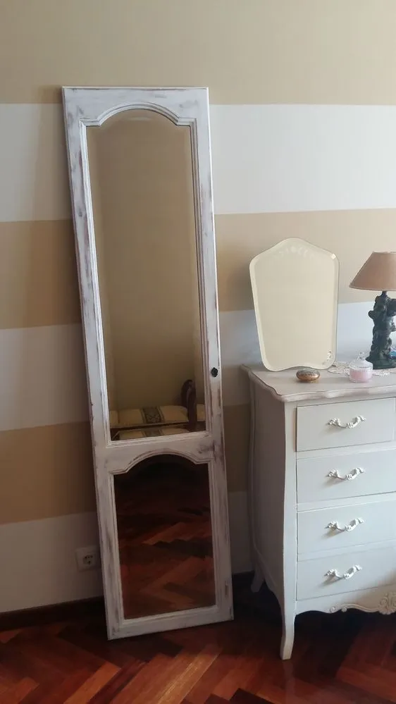 De puerta de armario a espejo de suelo