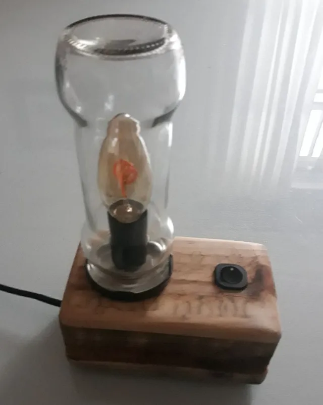 Cerrar lámpara de aceite en diseño clásico