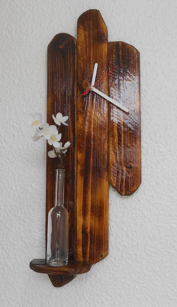 Reloj de pared con madera de palé rústico muy fácil de hacer