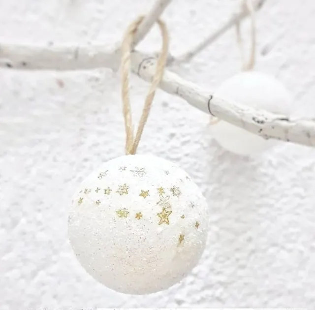 DIY bolas de Navidad con pelotas de pimpón