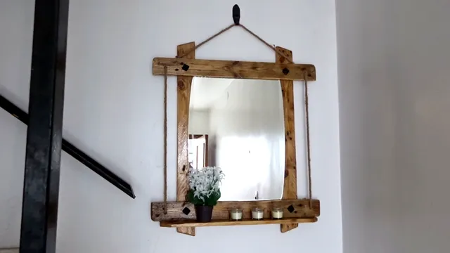 Espejo rústico casero de pared con madera de palé