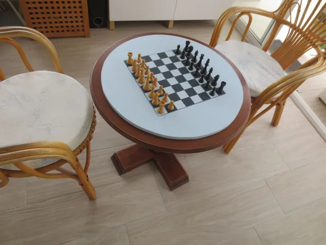 Mesa tablero de ajedrez con chalky paint