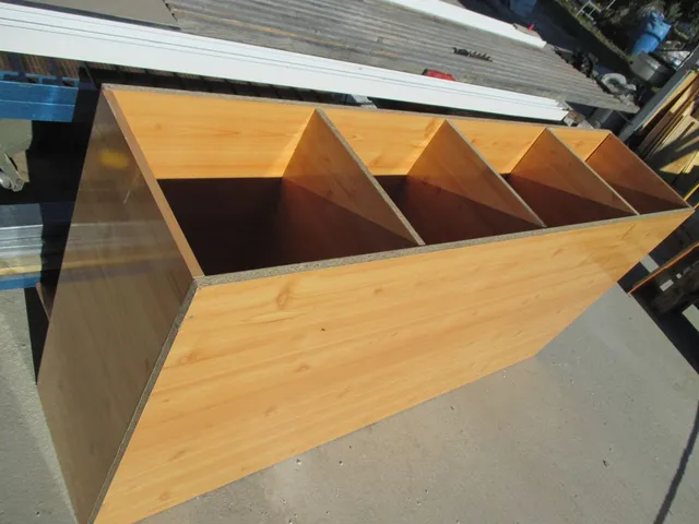 Cómo hacer estanterías reciclando madera de otro mueble