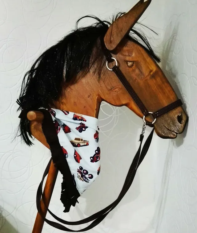 Caballo de palo Comunidad Leroy Merlin Comunidad