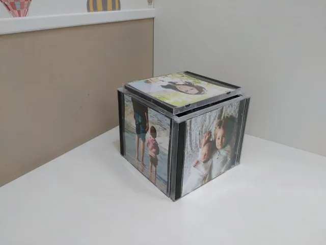 portafotos-cajas-cd-cubo.jpg