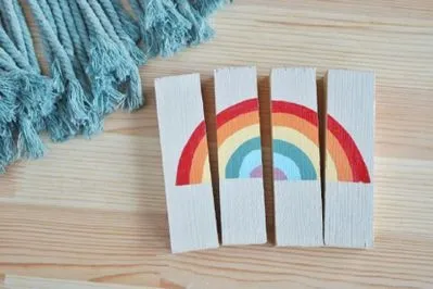 puzzle de madera arco iris.jpg