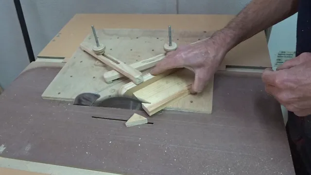 Corte de piezas para las pinzas y soporte superior