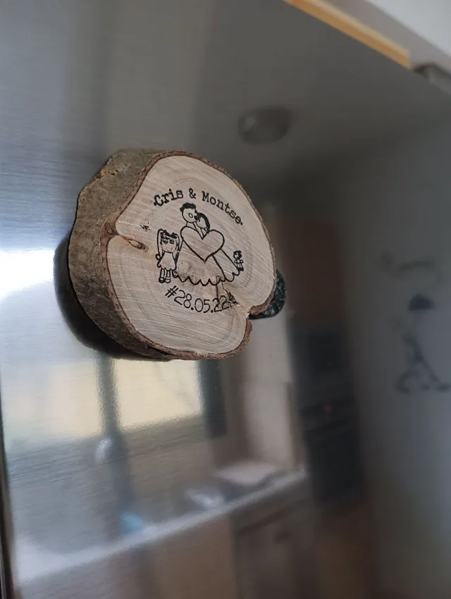 Iman de madera personalizado