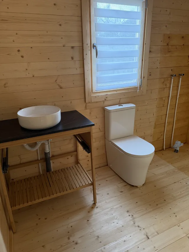 Reforma de baño en tonos madera parte 2