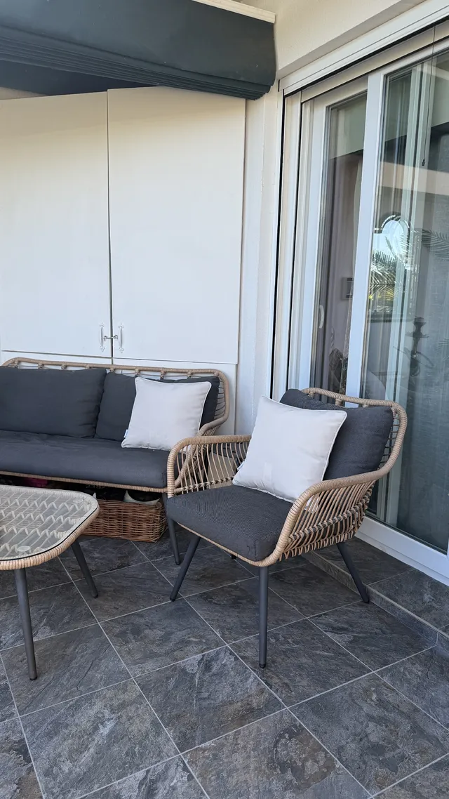 Renovación del suelo de mi terraza con porcelánico efecto piedra