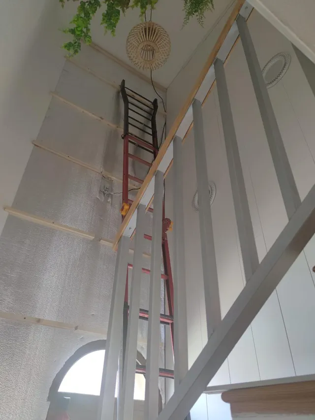 Revestimiento paredes escalera