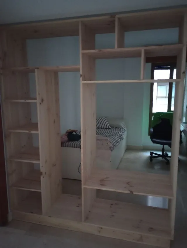 Armario vestidor como cerramiento habitación