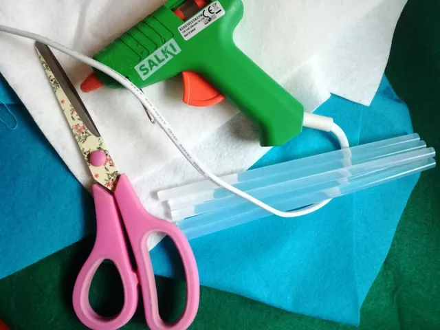 disfraz-pez-fieltro-materiales.jpg disfraz-pez-fieltro-materiales.jpg