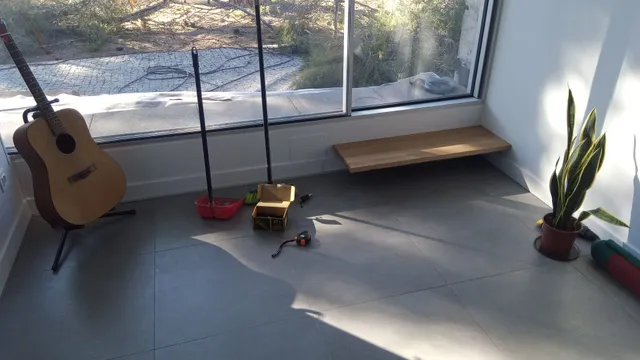 Peldaño de madera flotante