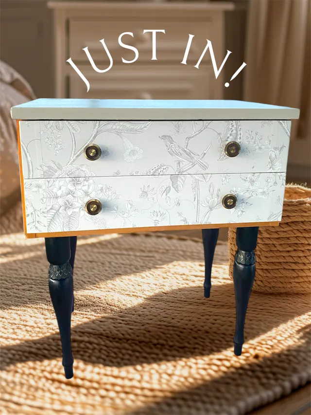 Restauración de una mesita antigua