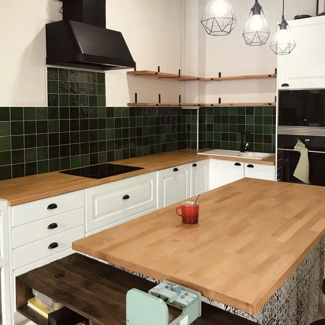 En casa de herrero, cuchillo de palo