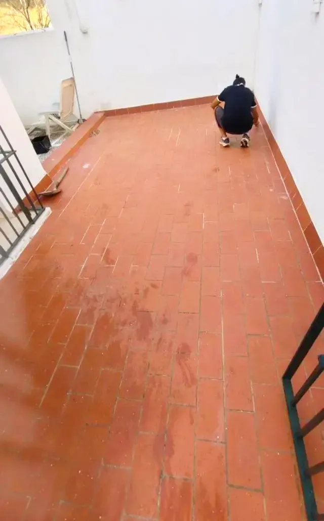 Impermeabilización de terraza con membrana de poliuretano transparente