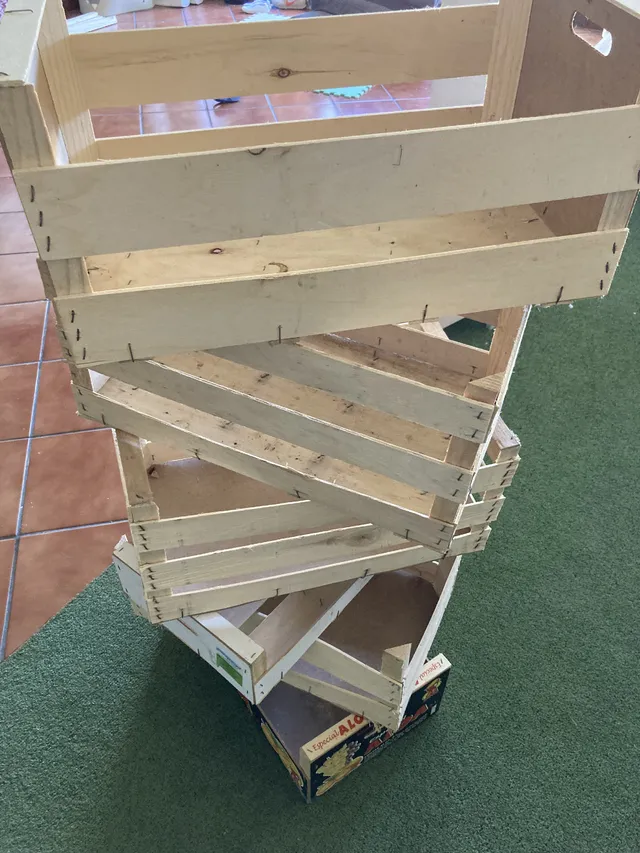 Cajas de madera de frutas y verduras recicladas