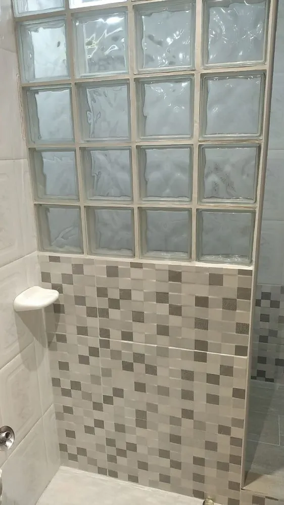 foto baño.jpg foto baño.jpg