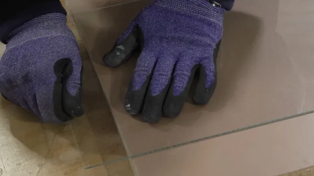 Cortar-vidrio-y-cristal_04.jpg Cortar-vidrio-y-cristal_04.jpg