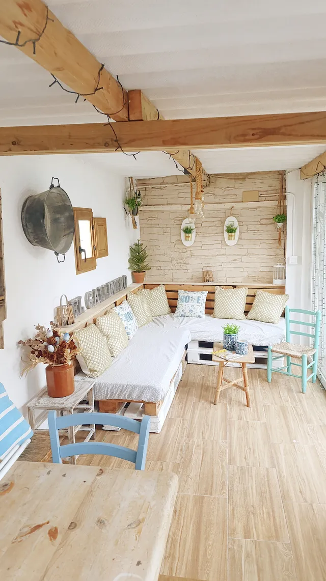 Crear un sofá esquinero con palés europeos